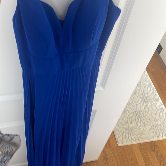 Dress// gown size 2 - Picture 7 of 8